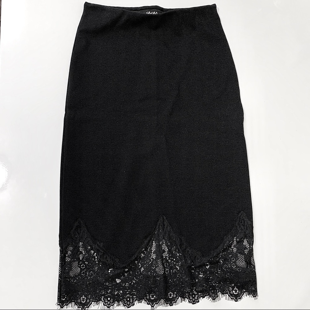 Lulu’s Black Skirt